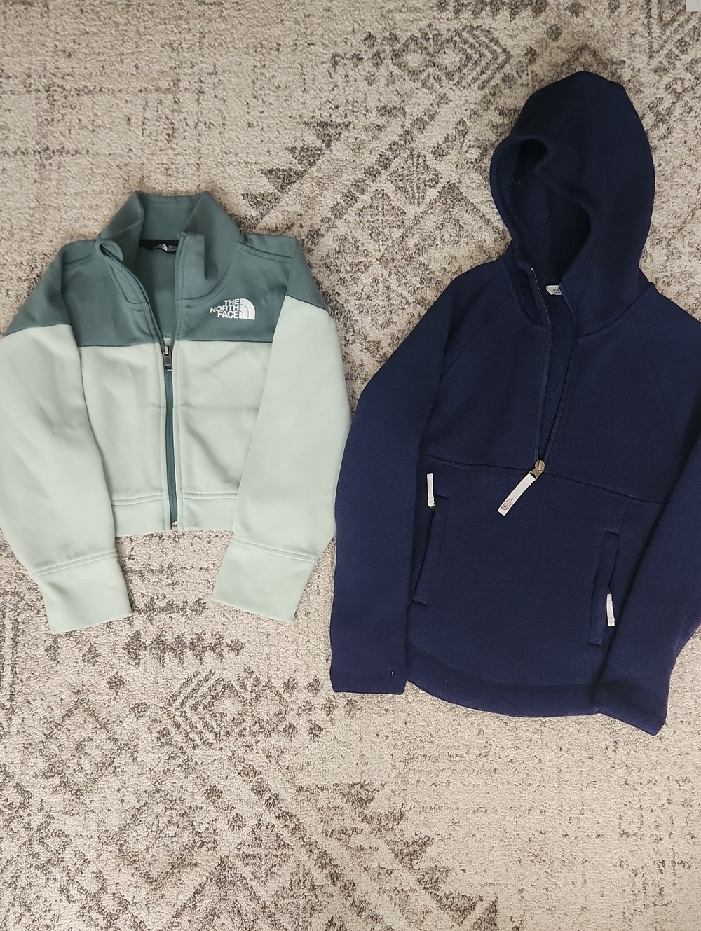 Girls The North Face Zip Up & Pullover